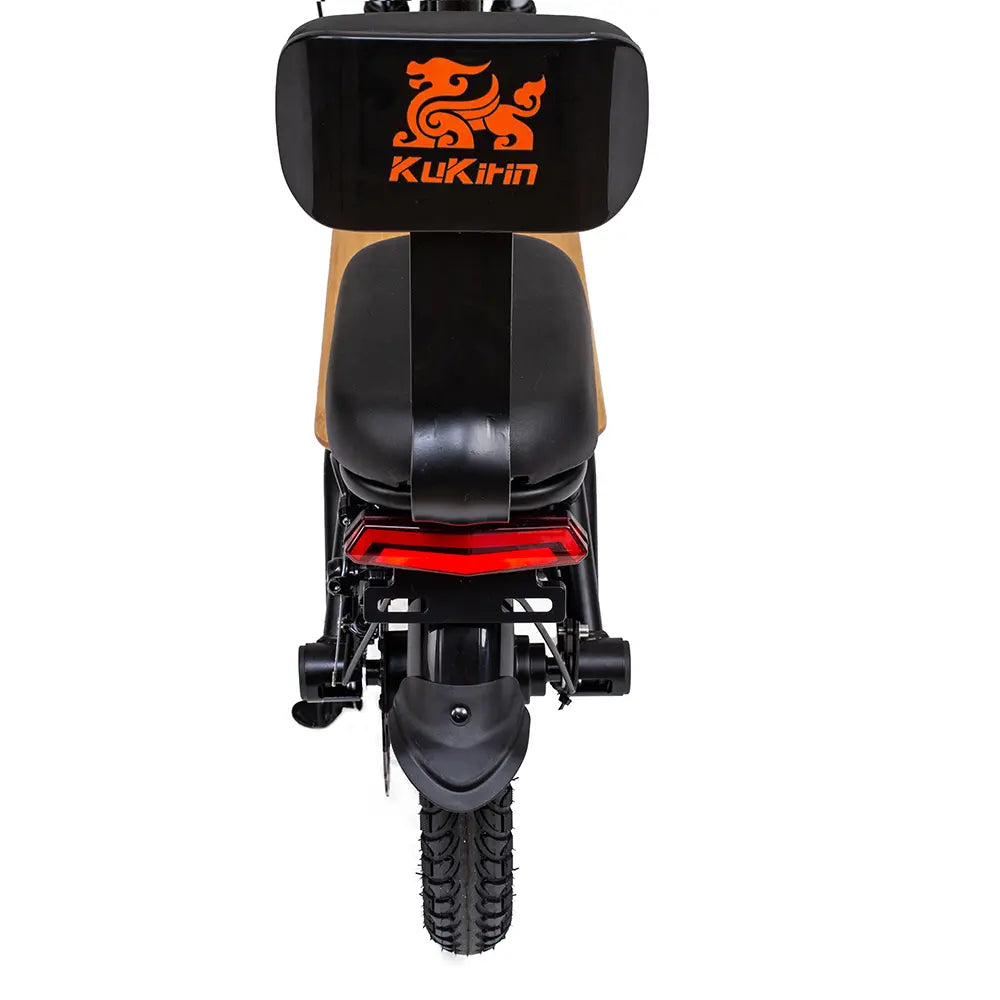 Strong Alloy Frame: Offers durability and support for a stable riding experience.