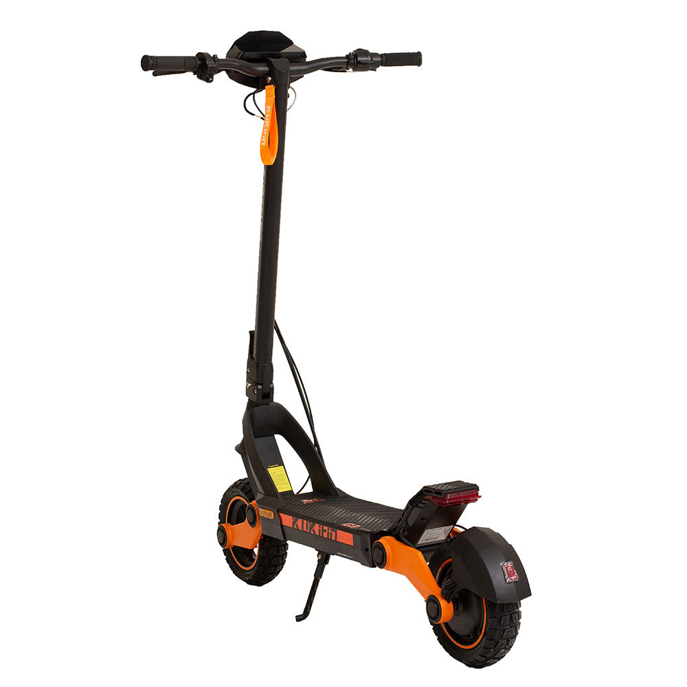 Comprehensive Lighting System: Includes headlight, side lights, and rear brake light for safety.